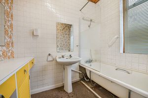 Photo 15- click for photo gallery